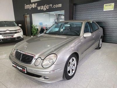 Usado Mercedes E280 Avantgarde 190 CV (139 kW) 2005 Gris / plata Berlina