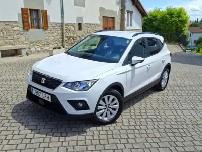 Usado Seat Arona Ecomotive 116 CV (85 kW) 2020 Blanco SUV
