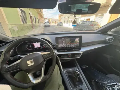 Usado Seat Leon ST FR 150 CV (110 kW) 2021 Negro Familiar