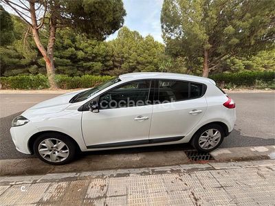 Usado Renault Mégane 110 CV (80 kW) 2011 Blanco Berlina