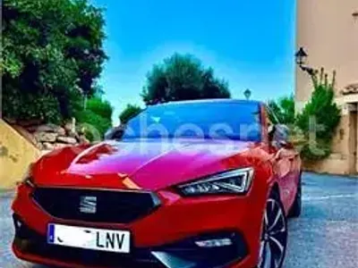 Usado Seat Leon FR 150 CV (110 kW) 2021 Rojo Berlina