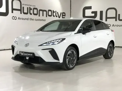 Usado MG MG4 EV Comfort 150 kW (204 HP) 2023 Branco Citadino