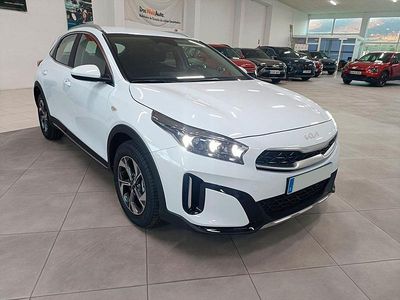 Blanco Nuevo 2025 Kia XCeed SUV | 22.400 € (Precio justo)