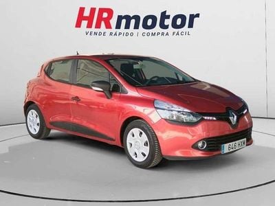 Käytetty Renault Clio IV Authentique 75 HP (55 kW) 2014 Punainen Viistoperä