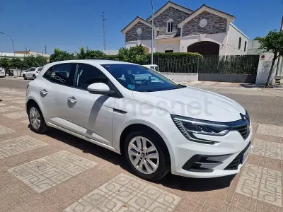 Usado Renault Mégane II Business 115 CV (84 kW) 2021 Blanco Berlina