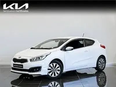 Usado Kia Ceed GT 136 CV (100 kW) 2015 Blanco Berlina