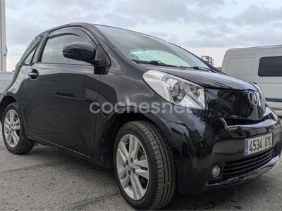 Toyota iQ
