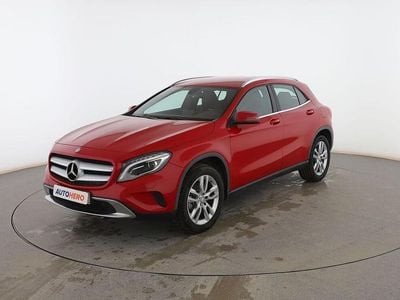 Rojo Usado 2016 Mercedes GLA250 Urban SUV | 19.799 € (Precio justo)