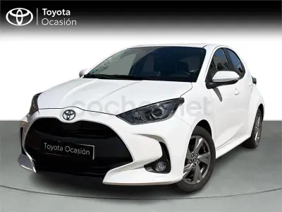 Usado Toyota Yaris Hybrid Active 116 CV (85 kW) 2025 Blanco Berlina