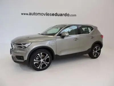 Begagnad Volvo XC40 Inscription 211 HK (155 kW) 2021 Beige SUV