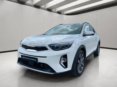 Usado Kia Stonic Style 100 CV (73 kW) 2024 Blanco SUV
