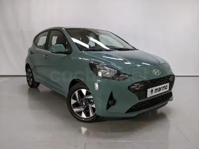 Usado Hyundai i10 67 CV (49 kW) 2025 Verde Utilitario