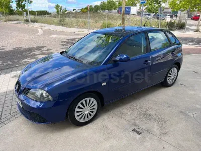 Usado Seat Ibiza Reference 80 CV (58 kW) 2006 Azul Utilitario