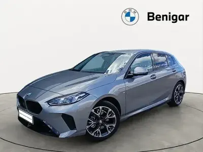 Usado BMW 120 Comfort Edition 163 CV (119 kW) 2025 Gris Utilitario