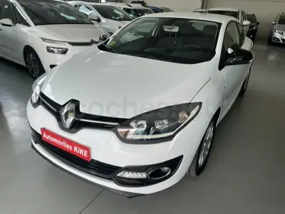 Usado Renault Mégane Coupé LIMITED 95 CV (69 kW) 2014 Blanco Coupe