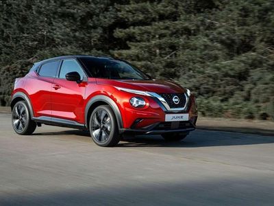Rojo Nuevo 2025 Nissan Juke N-Connecta SUV | 24.326 € (Caro)