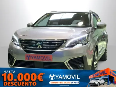 Usado Peugeot 5008 Allure 130 CV (95 kW) 2019 Gris / plata SUV