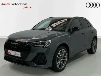 Usado Audi Q3 Ambiente 245 CV (180 kW) 2021 Gris / plata SUV