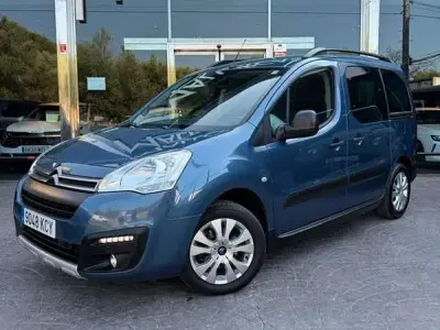 Usado Citroën Berlingo PureTech 109 CV (80 kW) 2017 Azul Monovolumen