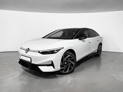 Blanco glaciar metalizado con techo negro Usado 2024 VW ID.7 Pro Utilitario | 46.990 € (Caro)