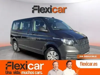 Begagnad VW Caravelle 150 HK (110 kW) 2023 Blå Van