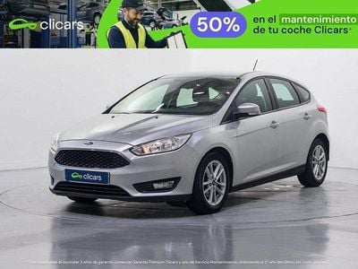 Usado Ford Focus Trend+ 125 CV (91 kW) 2018 Gris / plata Berlina