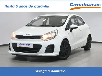 Usado Kia Rio 82 CV (60 kW) 2016 Blanco Utilitario