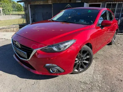 Usado Mazda 3 150 CV (110 kW) 2016 Rojo Berlina