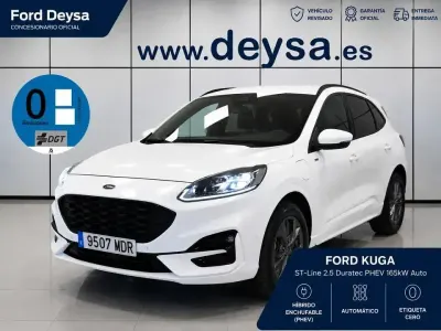Usado Ford Kuga ST-Line 225 CV (165 kW) 2023 Blanco SUV