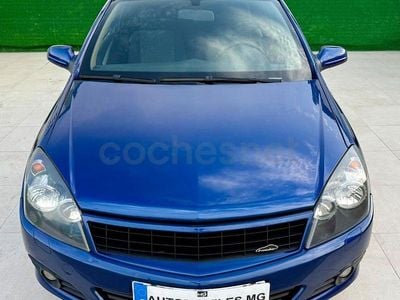 Usado Opel Astra GTC Cosmo 120 CV (88 kW) 2006 Azul Berlina