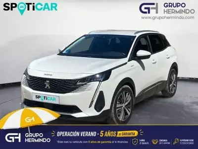 Usado Peugeot 3008 Allure 225 CV (165 kW) 2021 Blanco SUV