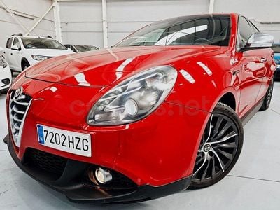 Usado Alfa Romeo Giulietta Distinctive 105 CV (77 kW) 2014 Rojo Utilitario
