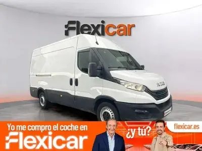 Usado Iveco Daily 156 CV (114 kW) 2023 Blanco Berlina