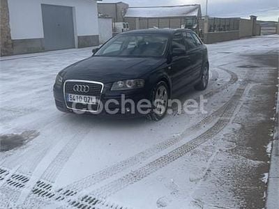 Usado Audi A3 Attraction 140 CV (102 kW) 2006 Azul Berlina
