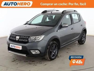 Käytetty Dacia Sandero 90 HP (66 kW) 2018 Harmaa Sedan