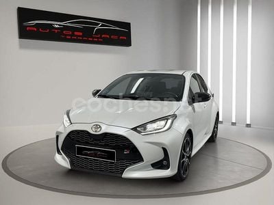 Blanco Usado 2024 Toyota Yaris Hybrid Sport Berlina | 22.900 € (Precio justo)