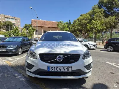 Usado Volvo XC60 R-Design Momentum 181 CV (133 kW) 2015 Blanco SUV