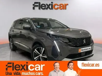 Usado Peugeot 5008 Allure 130 HP (95 kW) 2021 Cinzento SUV