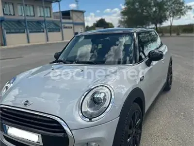Usado Mini Cooper D 116 CV (85 kW) 2017 Gris / plata Utilitario