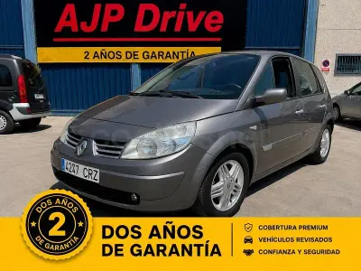 Usado Renault Scénic Privilege 120 CV (88 kW) 2004 Gris / plata Monovolumen