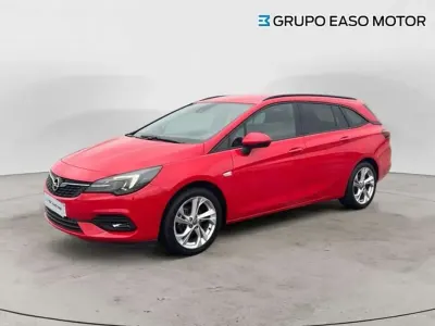 Usado Opel Astra GS Line 110 CV (80 kW) 2020 Rojo Utilitario