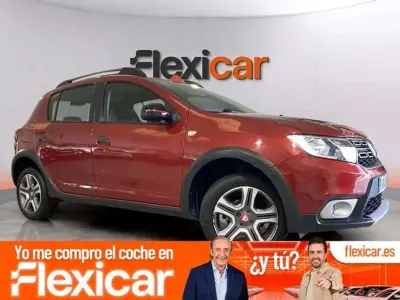 Usado Dacia Sandero Essentiel 90 CV (66 kW) 2019 Burdeos Utilitario
