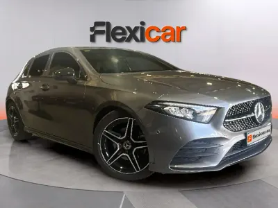 Używany Mercedes A200 156 KM (114 kW) 2018 Szary Sedan/Limuzyna