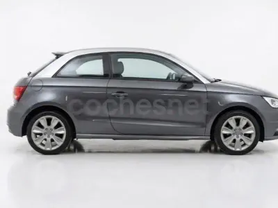 Usado Audi A1 Ambition 122 CV (89 kW) 2011 Gris / plata Utilitario