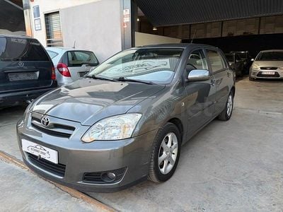 Usado Toyota Corolla Sol 116 CV (85 kW) 2006 Gris / plata Berlina