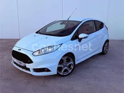 Usado Ford Fiesta ST 182 CV (133 kW) 2016 Blanco Utilitario