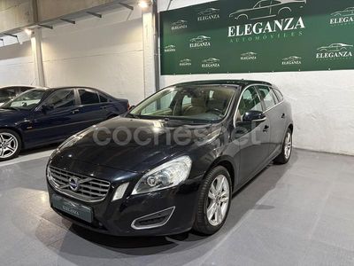 Negro Usado 2011 Volvo V60 Summum Familiar | 8990 €