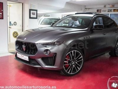 Usado Maserati Levante 580 CV (426 kW) 2020 Gris / plata SUV