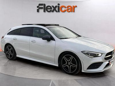 Usado Mercedes CLA200 Shooting Brake 163 CV (119 kW) 2021 Blanco Familiar