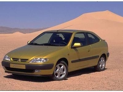 Usado Citroën Xsara 114 CV (83 kW) 1999 Amarillo Coupe